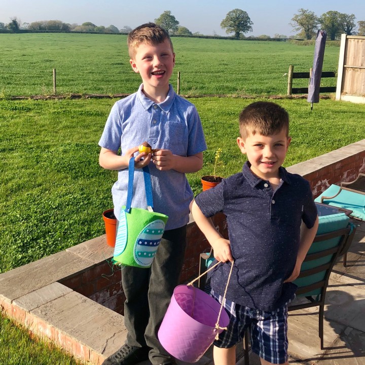 79E25C3A-E5FA-4A1C-BE76-100CE3230EBE